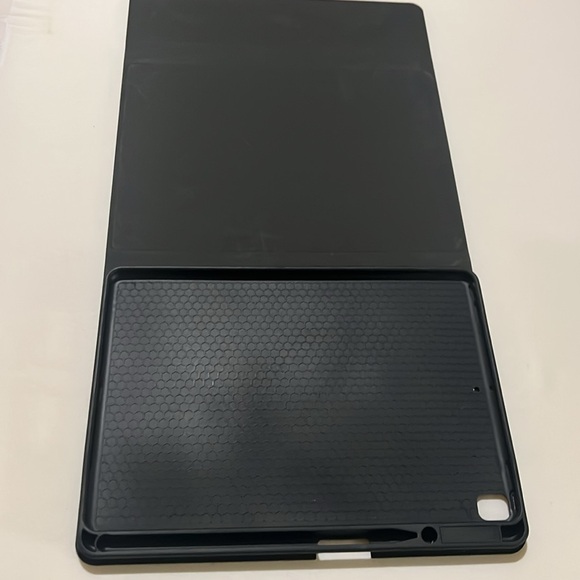 NWOT Wireless Keyboard case for Ipad - Picture 8 of 11